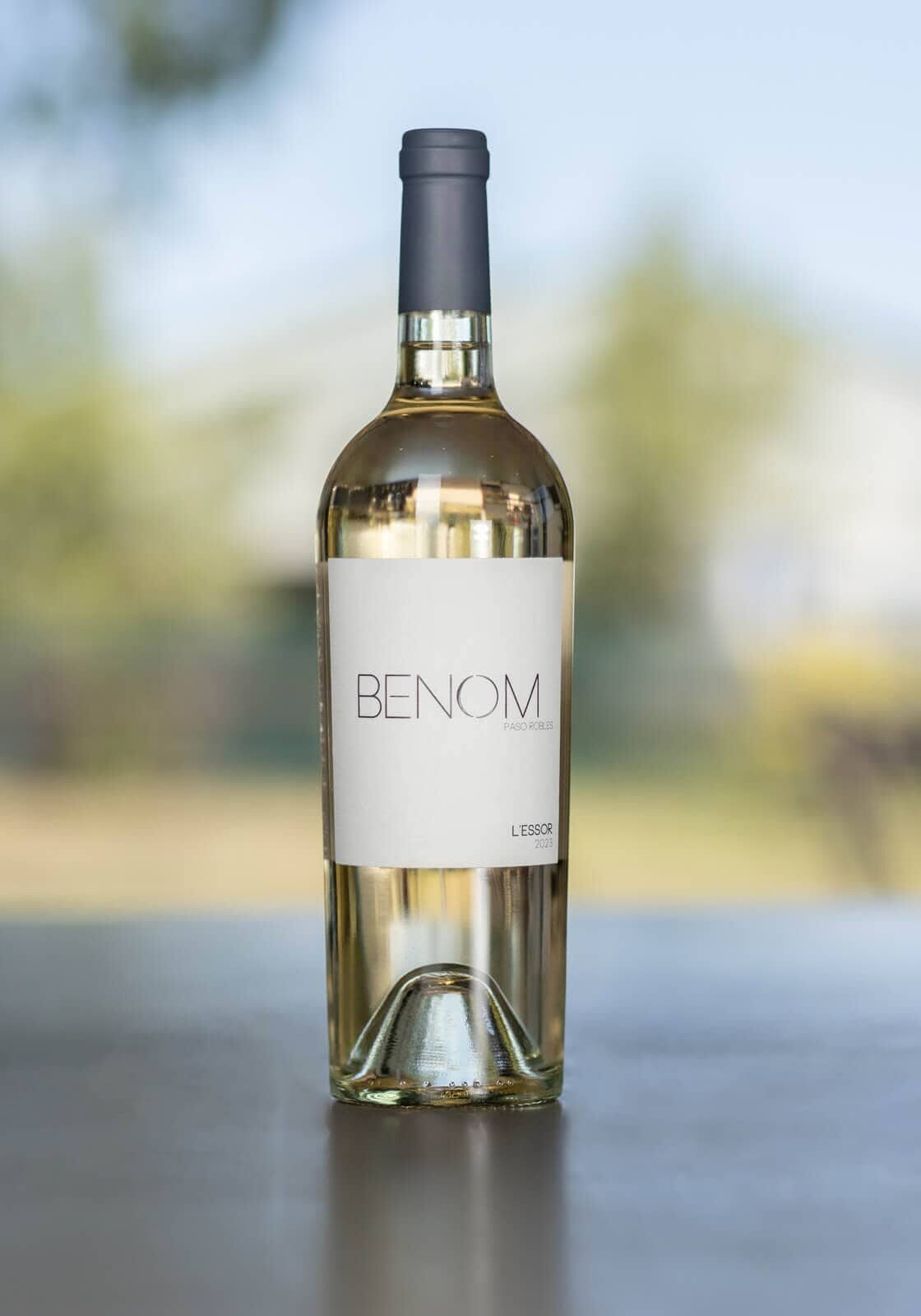 A bottle of BENOM 2023 L'Essor rosé from Paso Robles